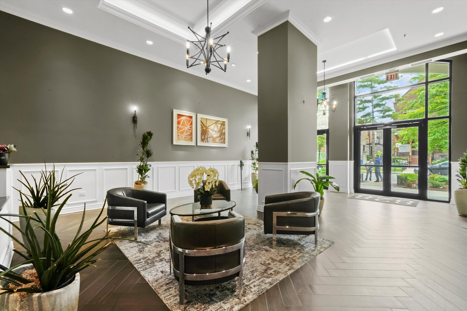 828 W Grace Street Unit: 1004