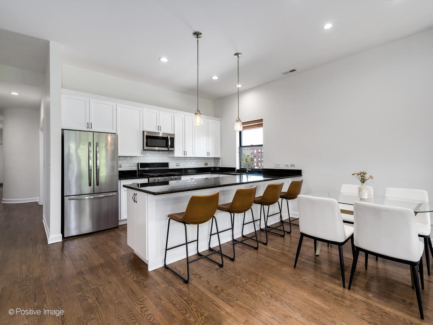 1618 N Claremont Avenue Unit: 3N