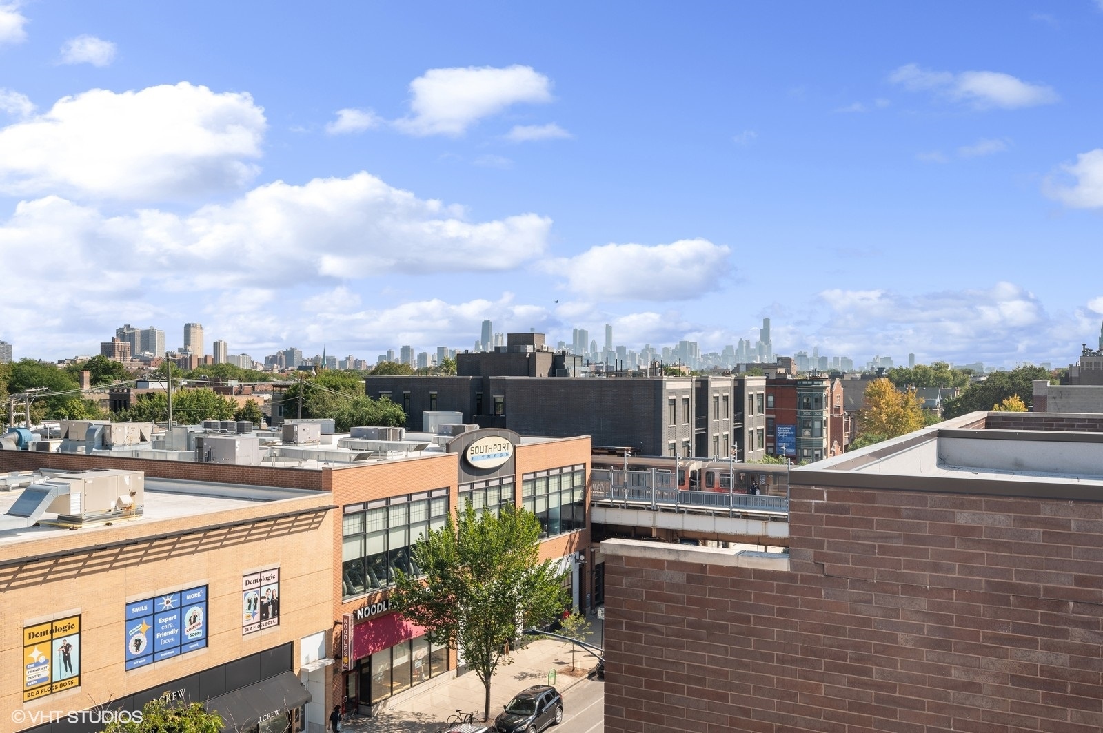 3432 N Southport Avenue Unit: PH