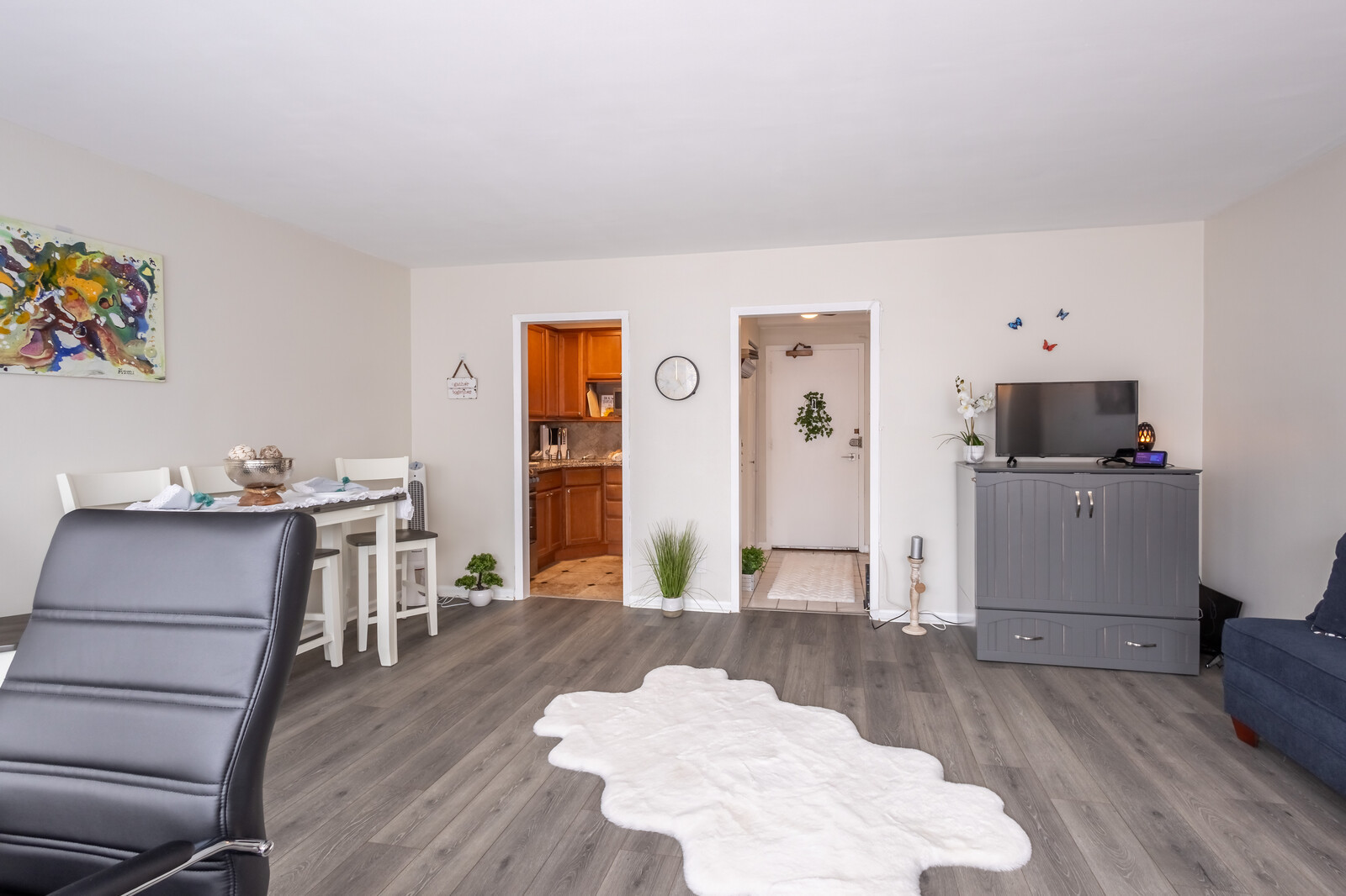 4880 N Marine Drive Unit: 308