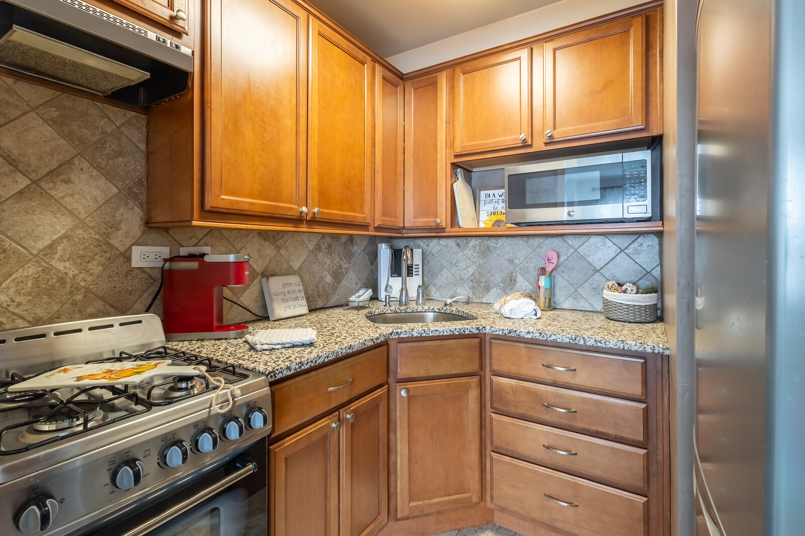 4880 N Marine Drive Unit: 308