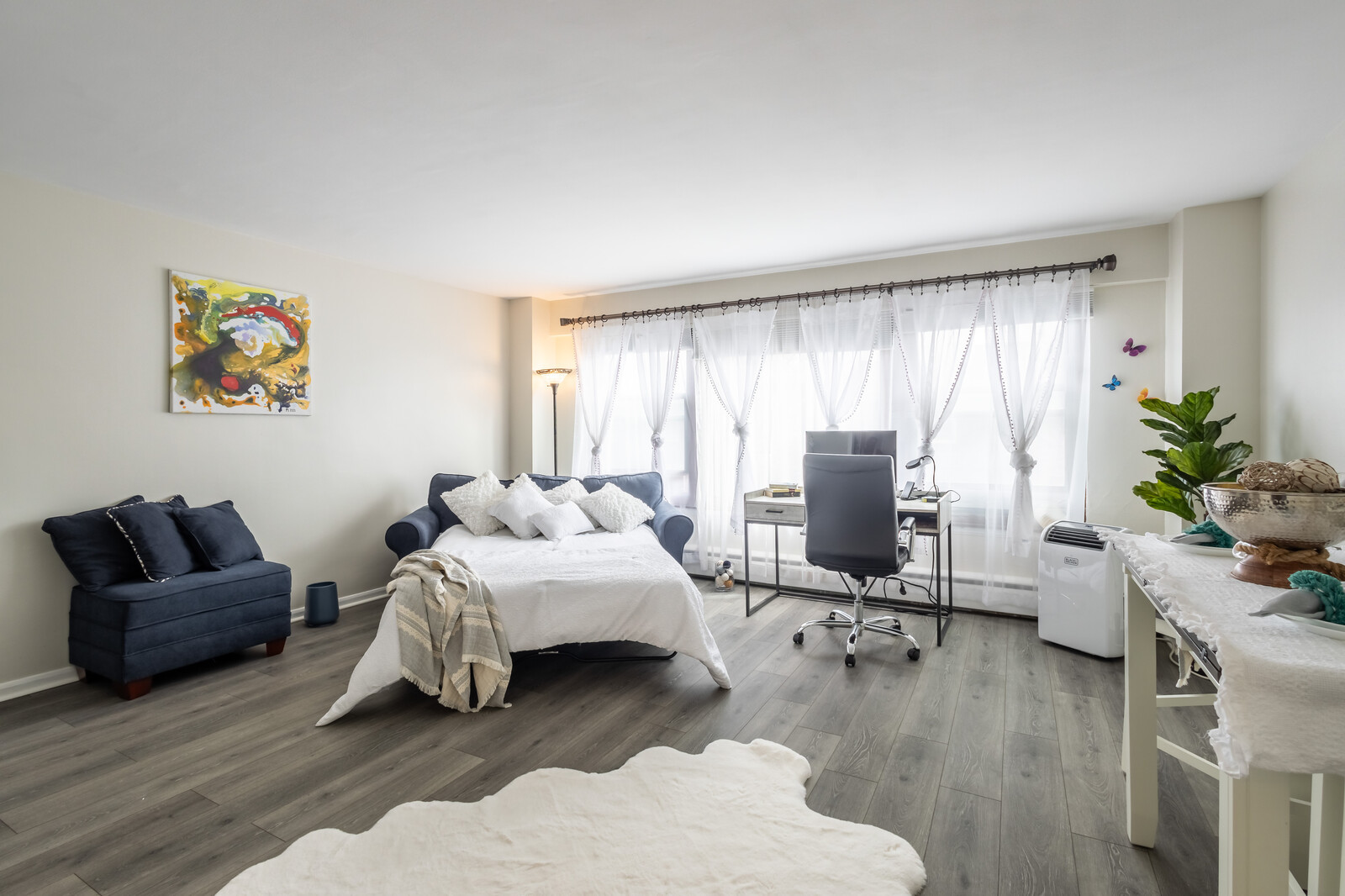 4880 N Marine Drive Unit: 308