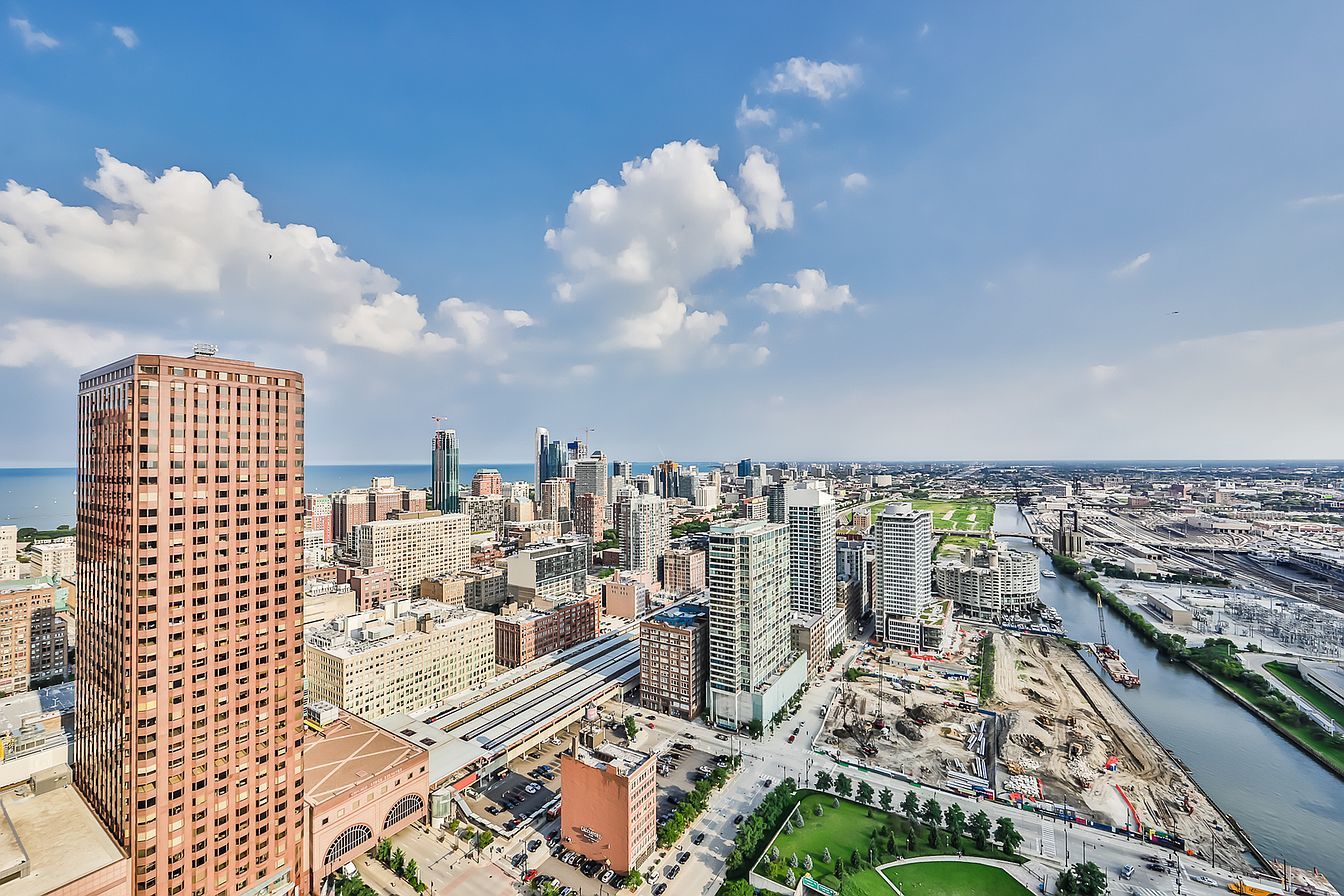 235 W Van Buren Street Unit: 4309