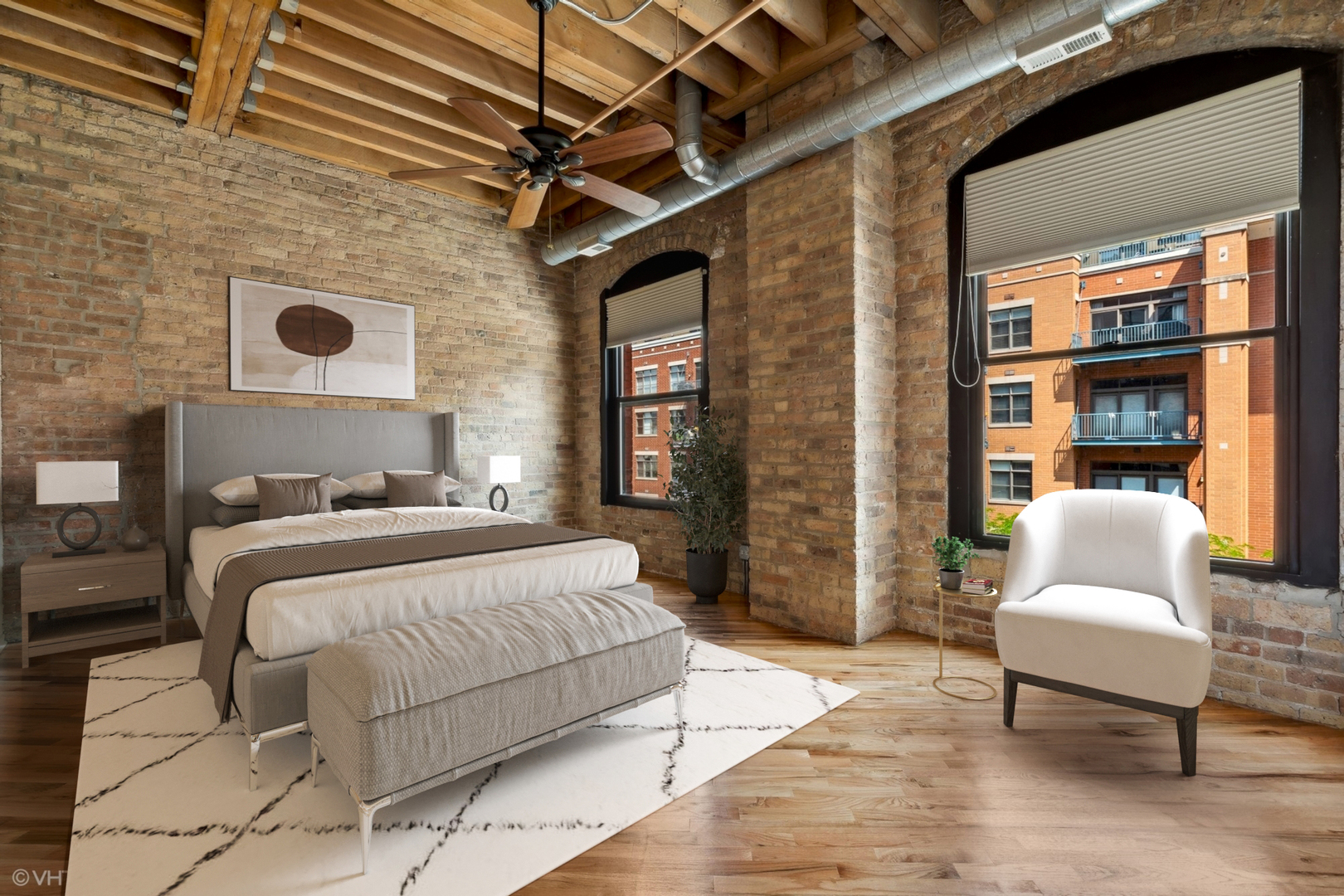 226 N Clinton Street Unit: 402