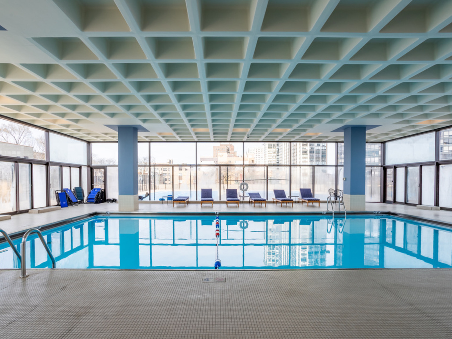 5320 N Sheridan Road Unit: 1302