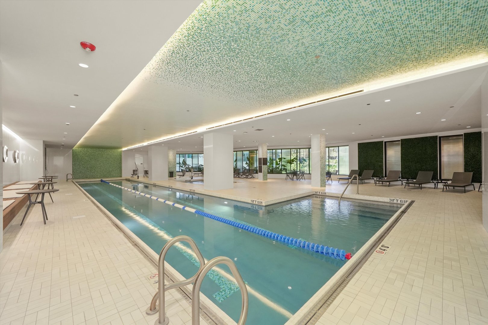 211 N Harbor Drive Unit: 807