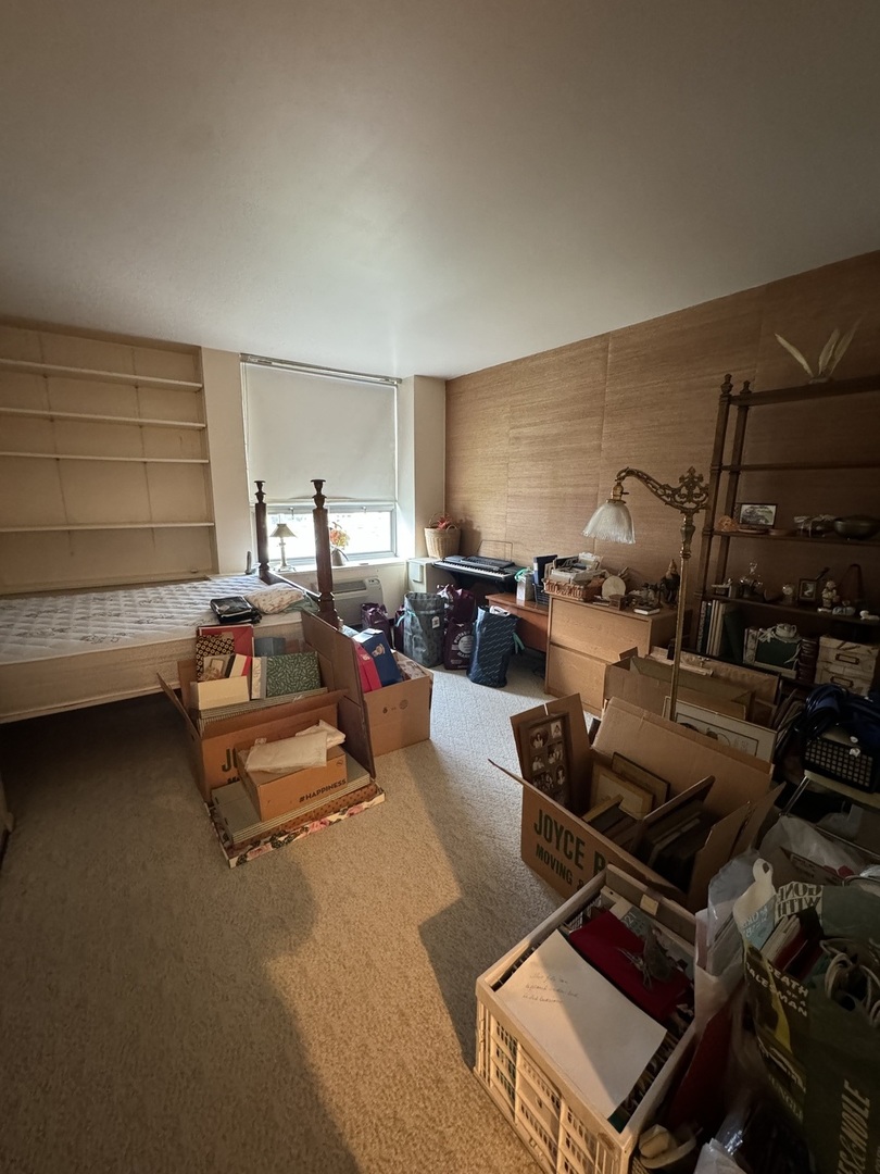 1460 N Sandburg Terrace Unit: 1101