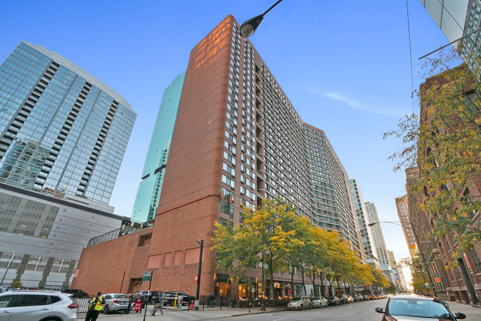 211 E Ohio Street Unit: 2814