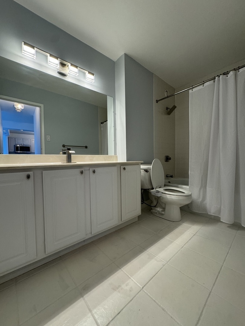 211 E Ohio Street Unit: 2814