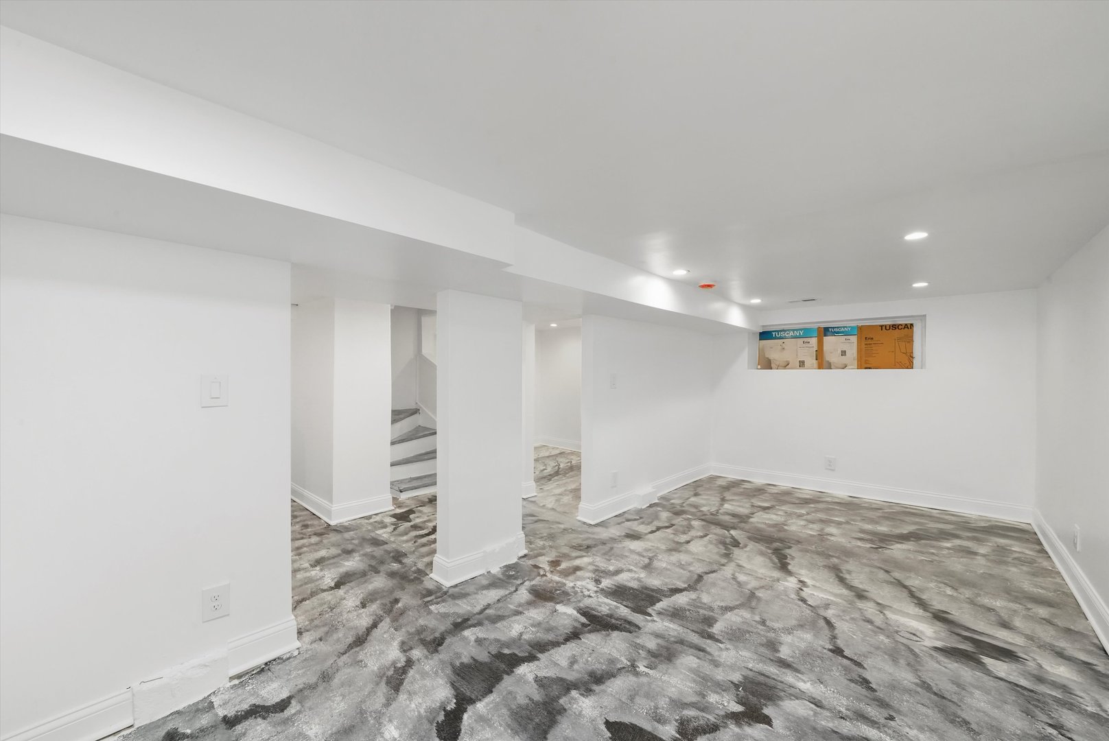 3648 W Hirsch Street