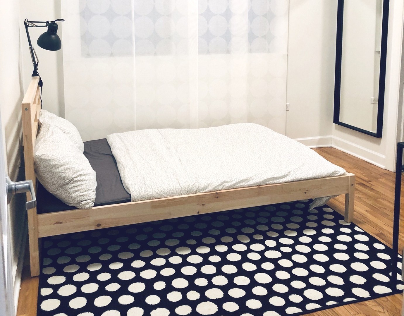 2128 N Hudson Avenue Unit: 102