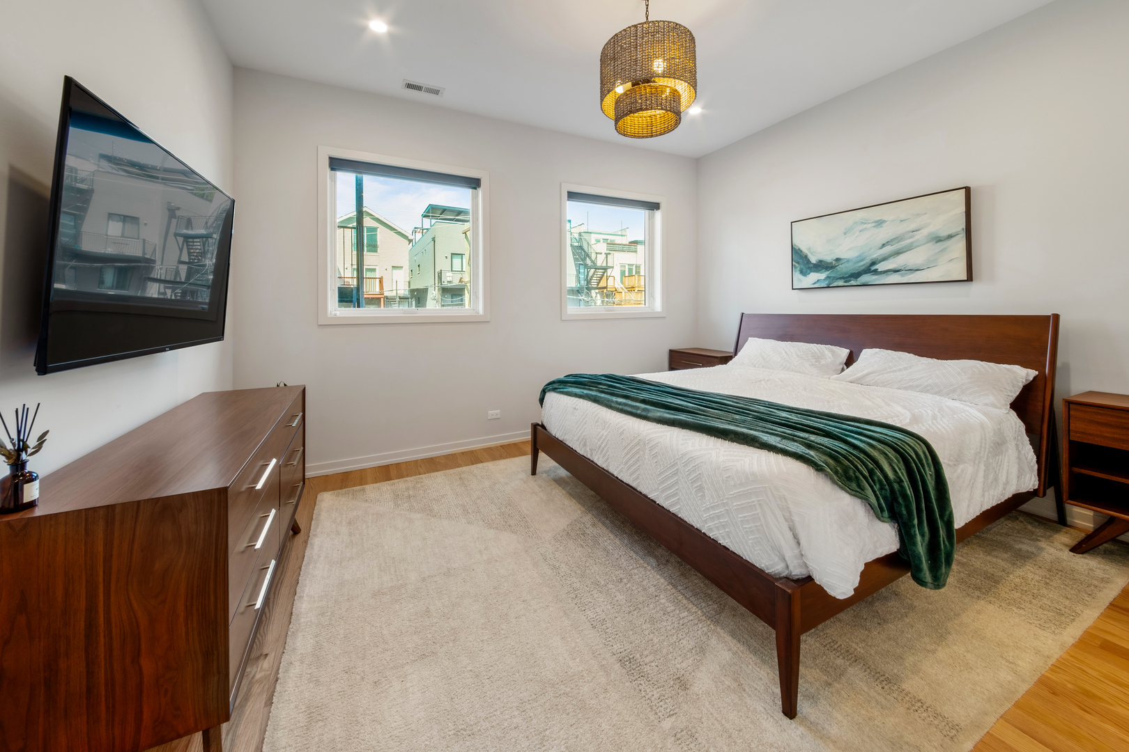 1104 N Marshfield Avenue Unit: 2