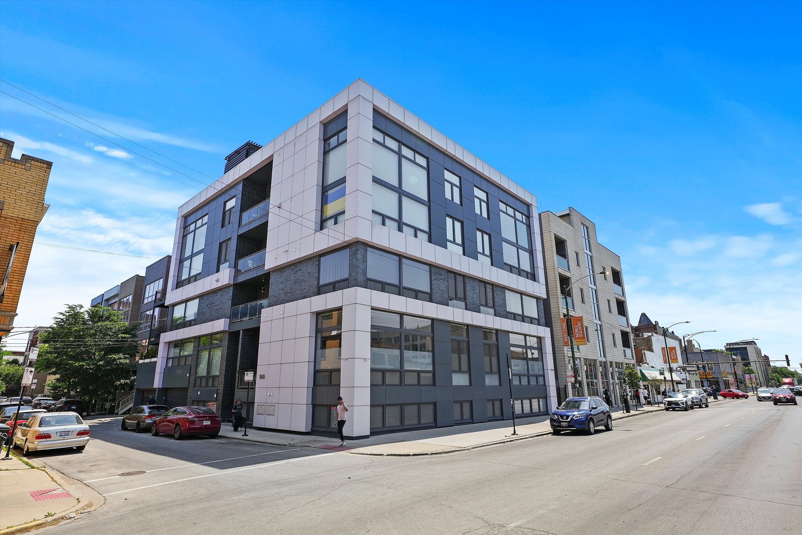 1555 W Fry Street Unit: PH3