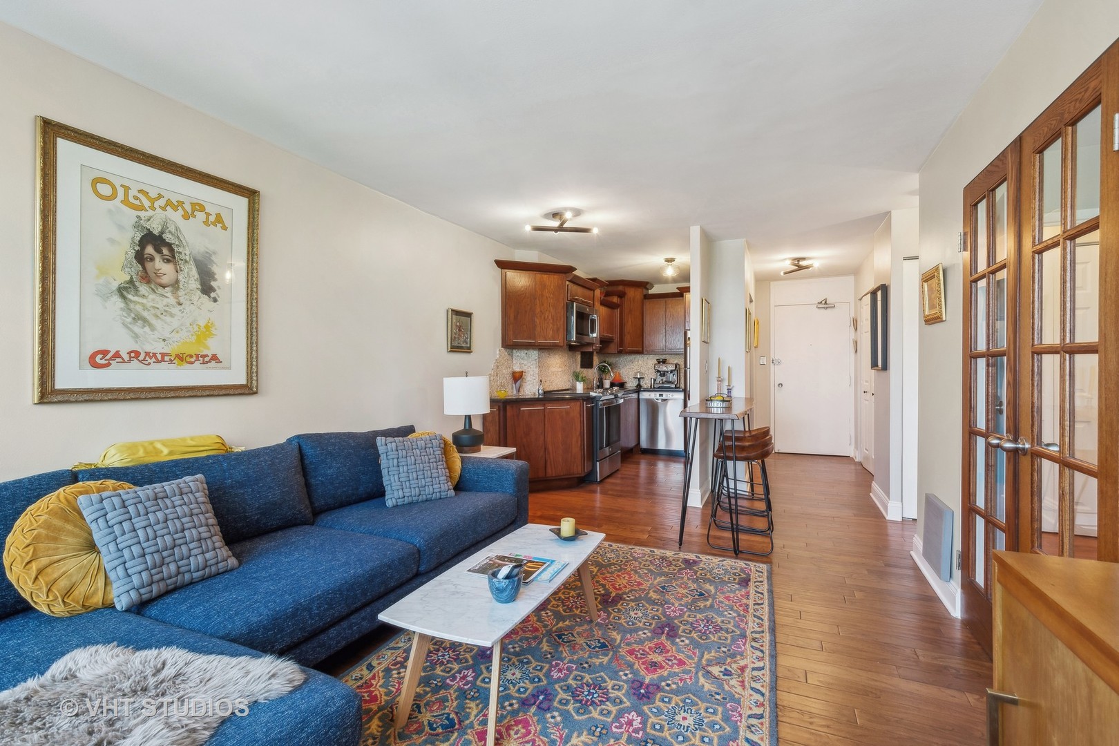 88 W SCHILLER Street Unit: 605