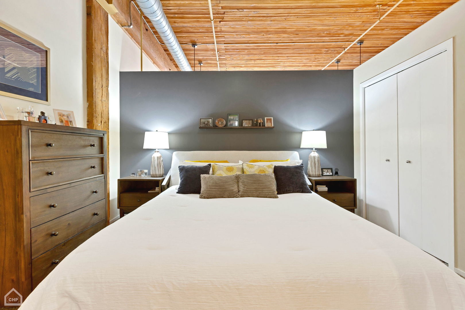 1801 S Michigan Avenue Unit: 404