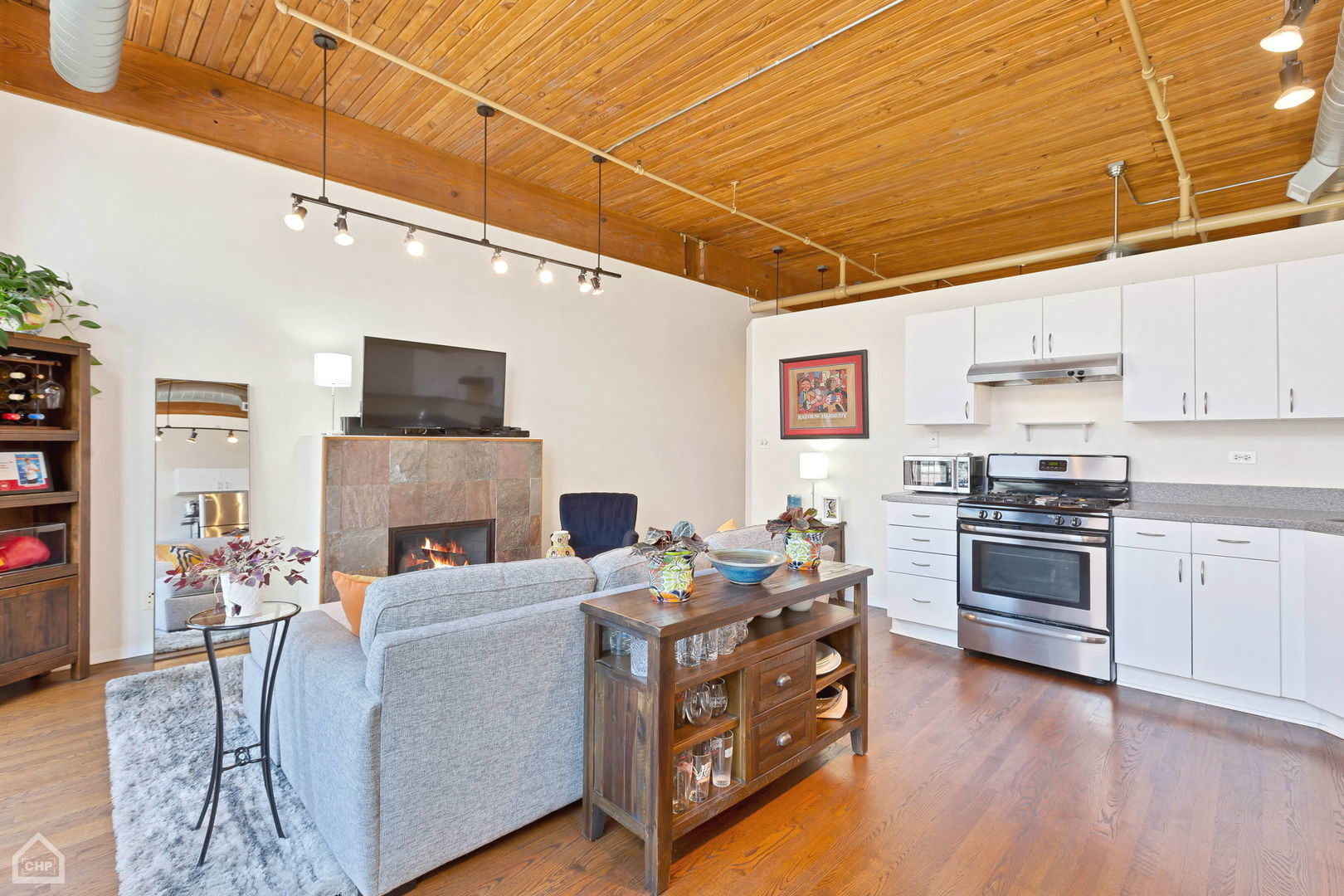 1801 S Michigan Avenue Unit: 404