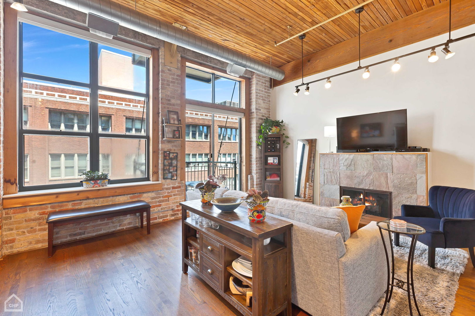 1801 S Michigan Avenue Unit: 404