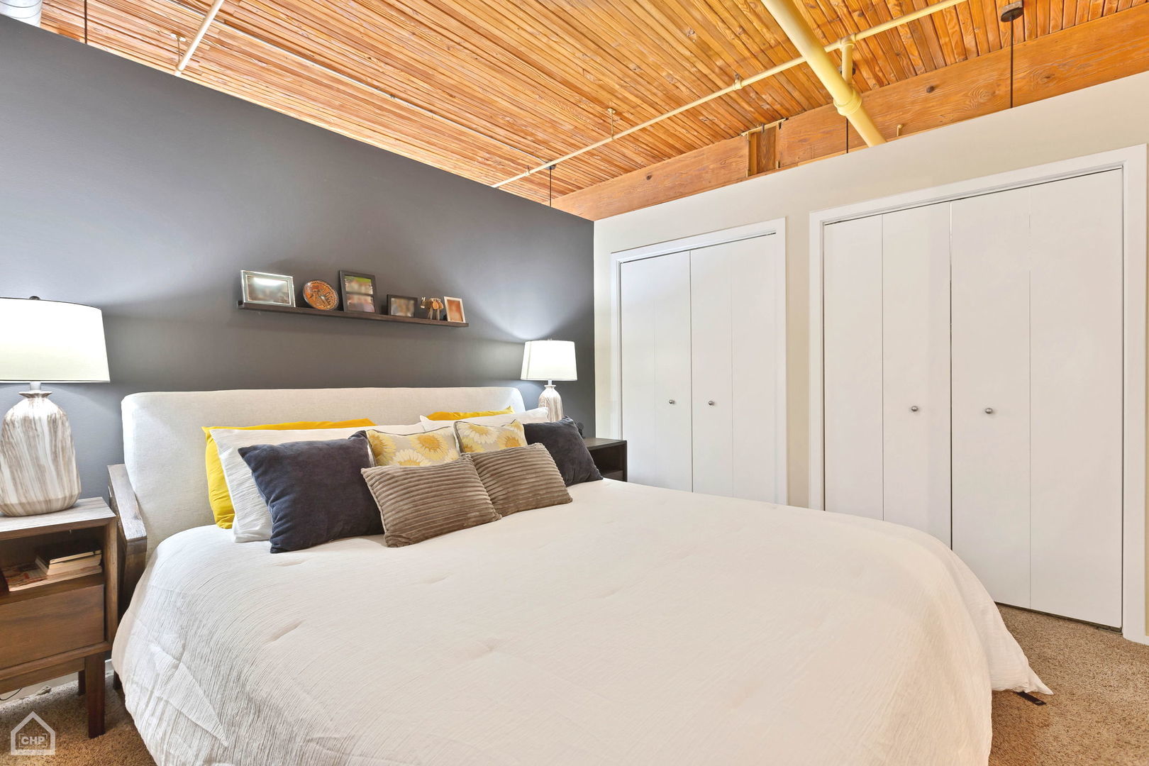 1801 S Michigan Avenue Unit: 404