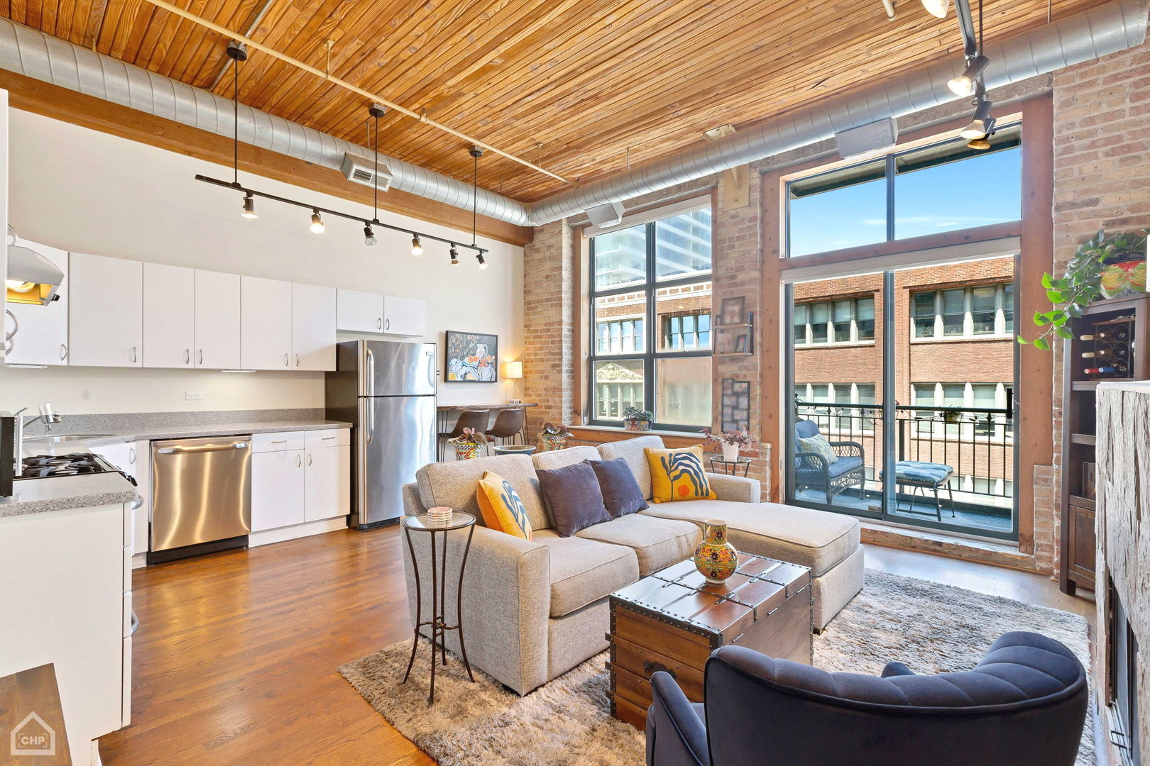 1801 S Michigan Avenue Unit: 404