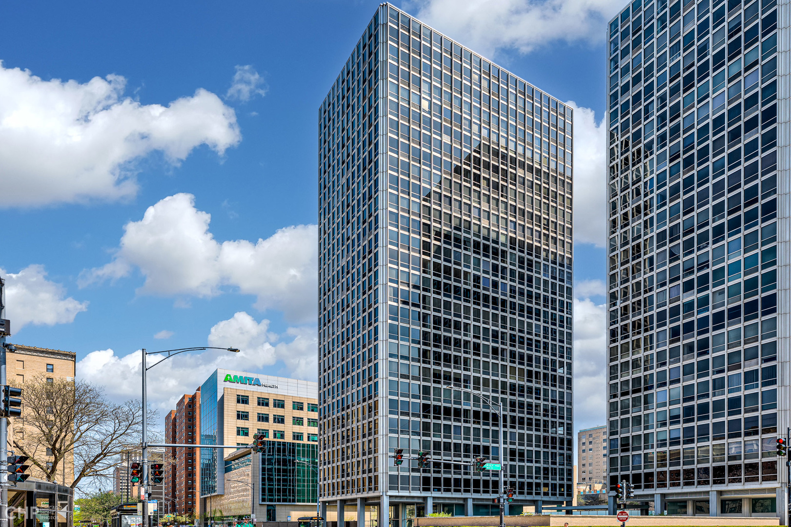 340 W Diversey Parkway Unit: 715