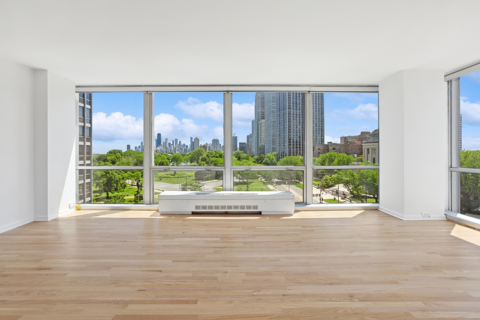 340 W Diversey Parkway Unit: 715