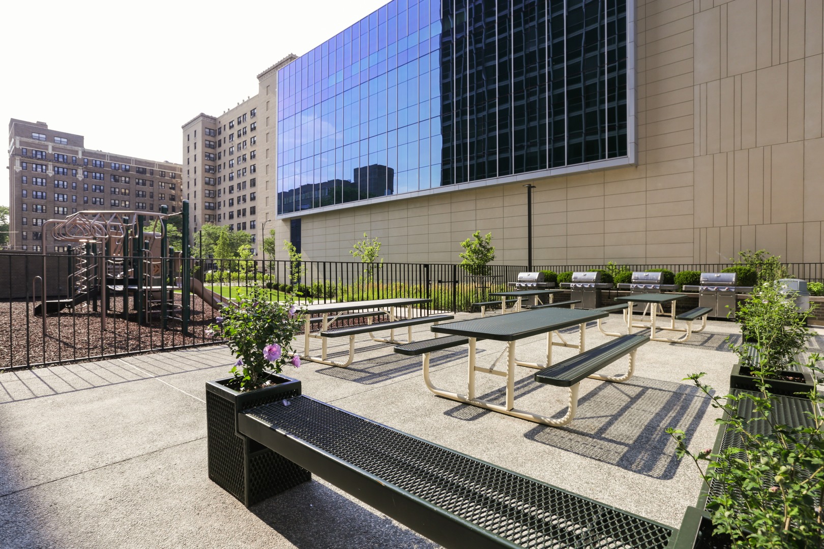 340 W Diversey Parkway Unit: 715