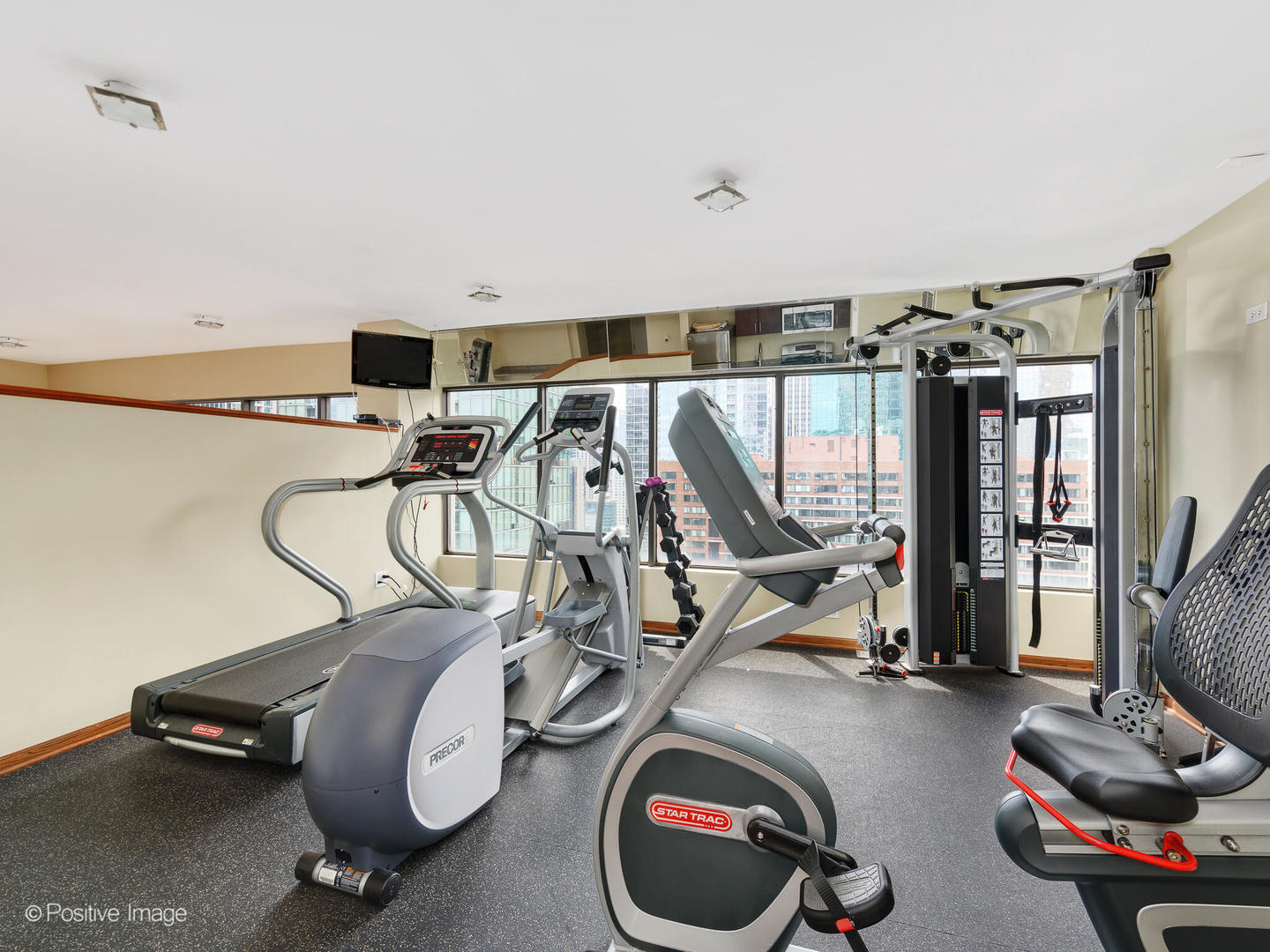 230 E ONTARIO Street Unit: 1303