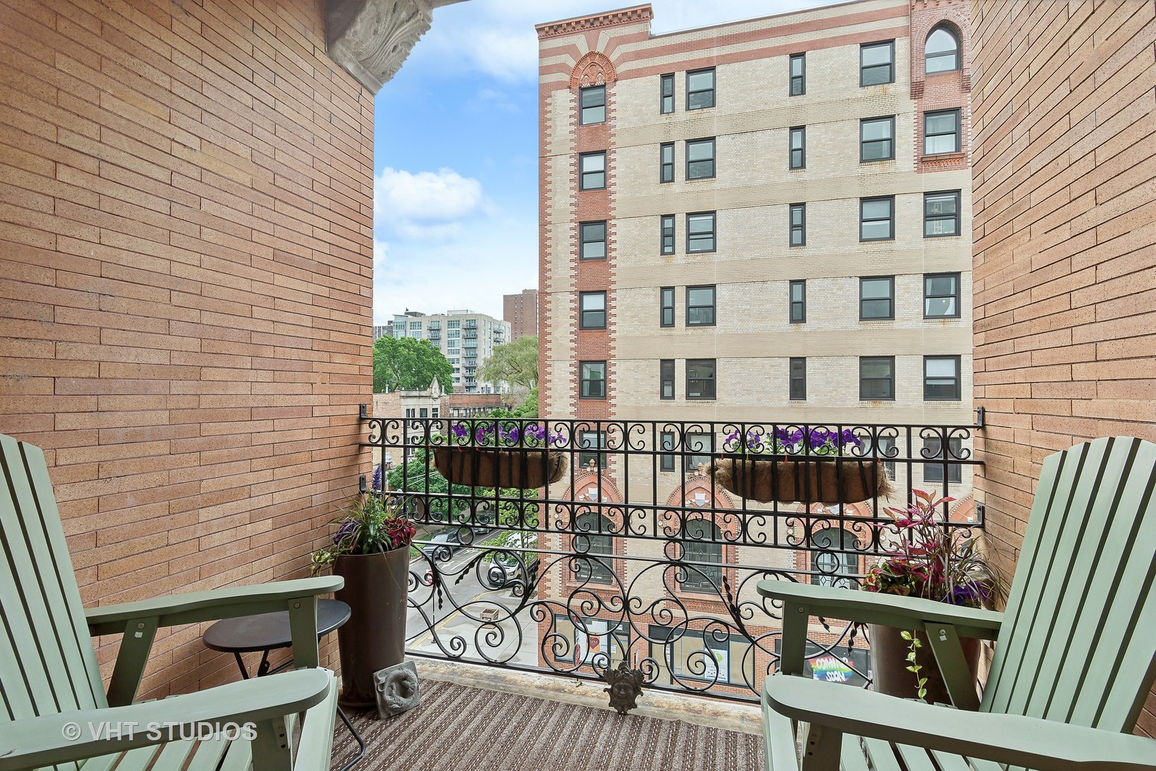 4800 N Kenmore Avenue Unit: 4