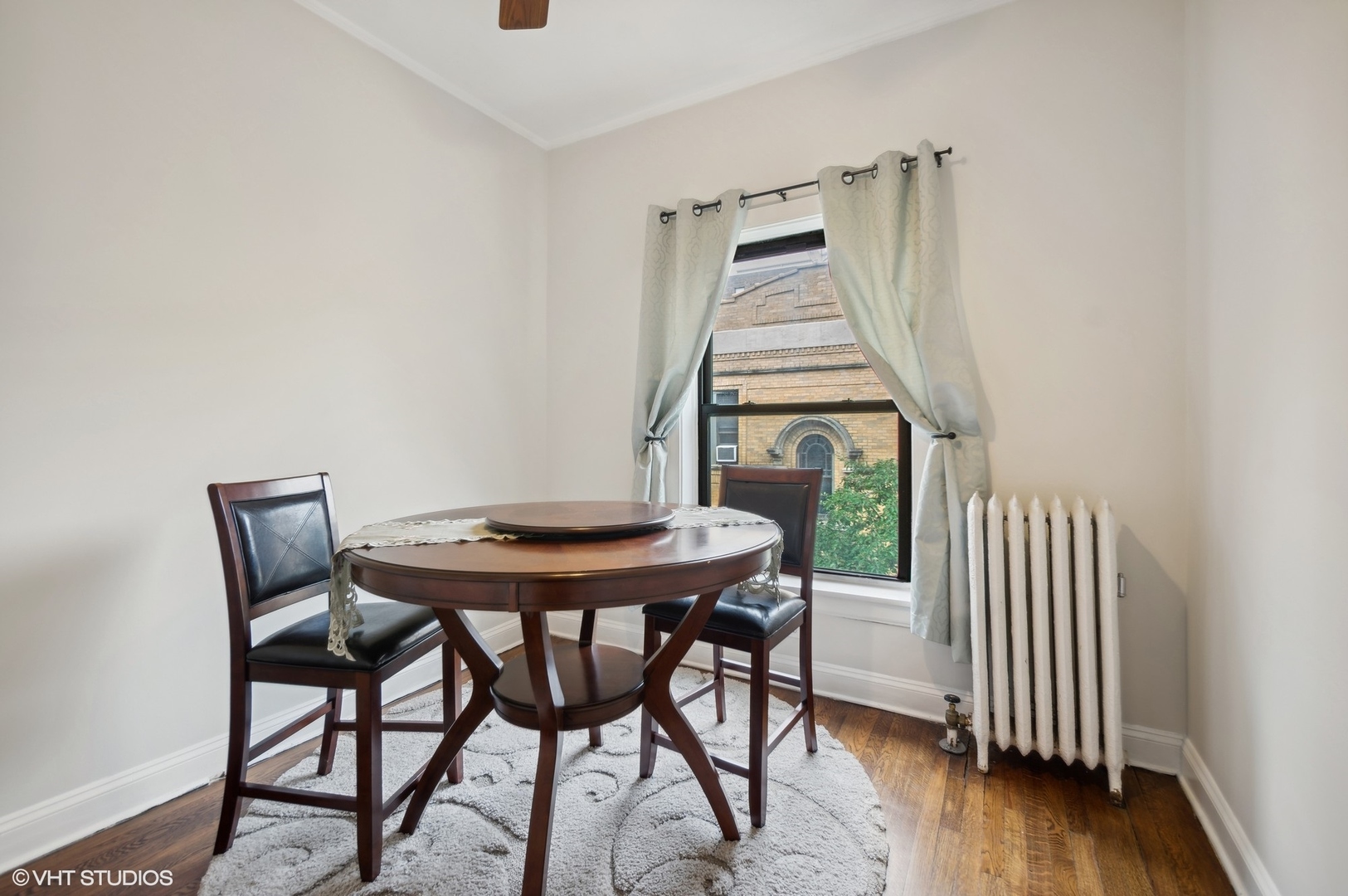 728 W Sheridan Road Unit: 3S