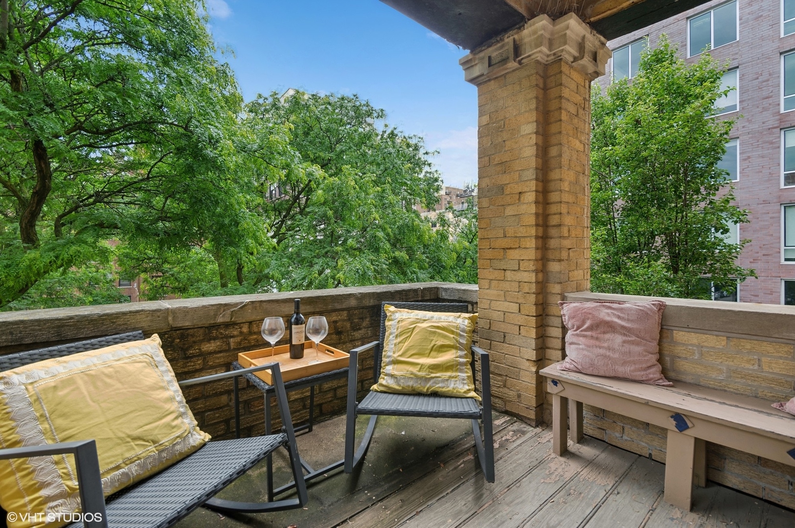 728 W Sheridan Road Unit: 3S