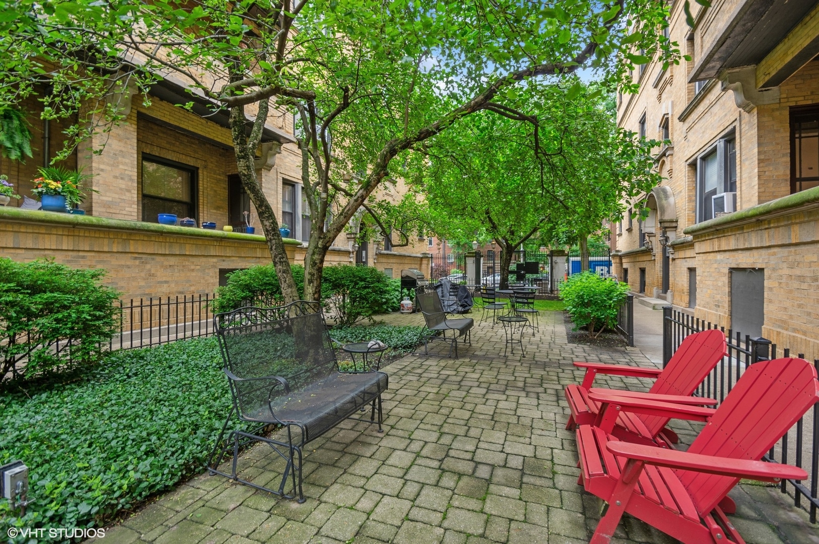 728 W Sheridan Road Unit: 3S