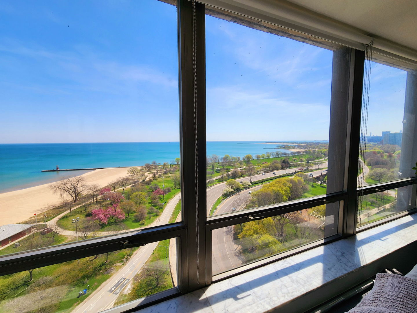 5701 N Sheridan Road Unit: 19T