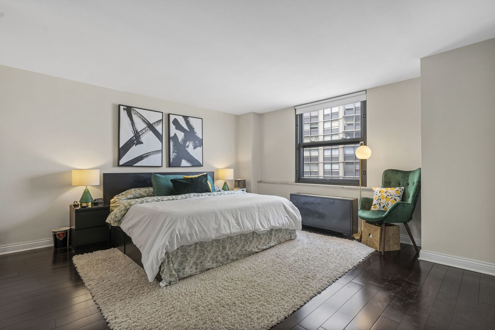 5701 N Sheridan Road Unit: 19T