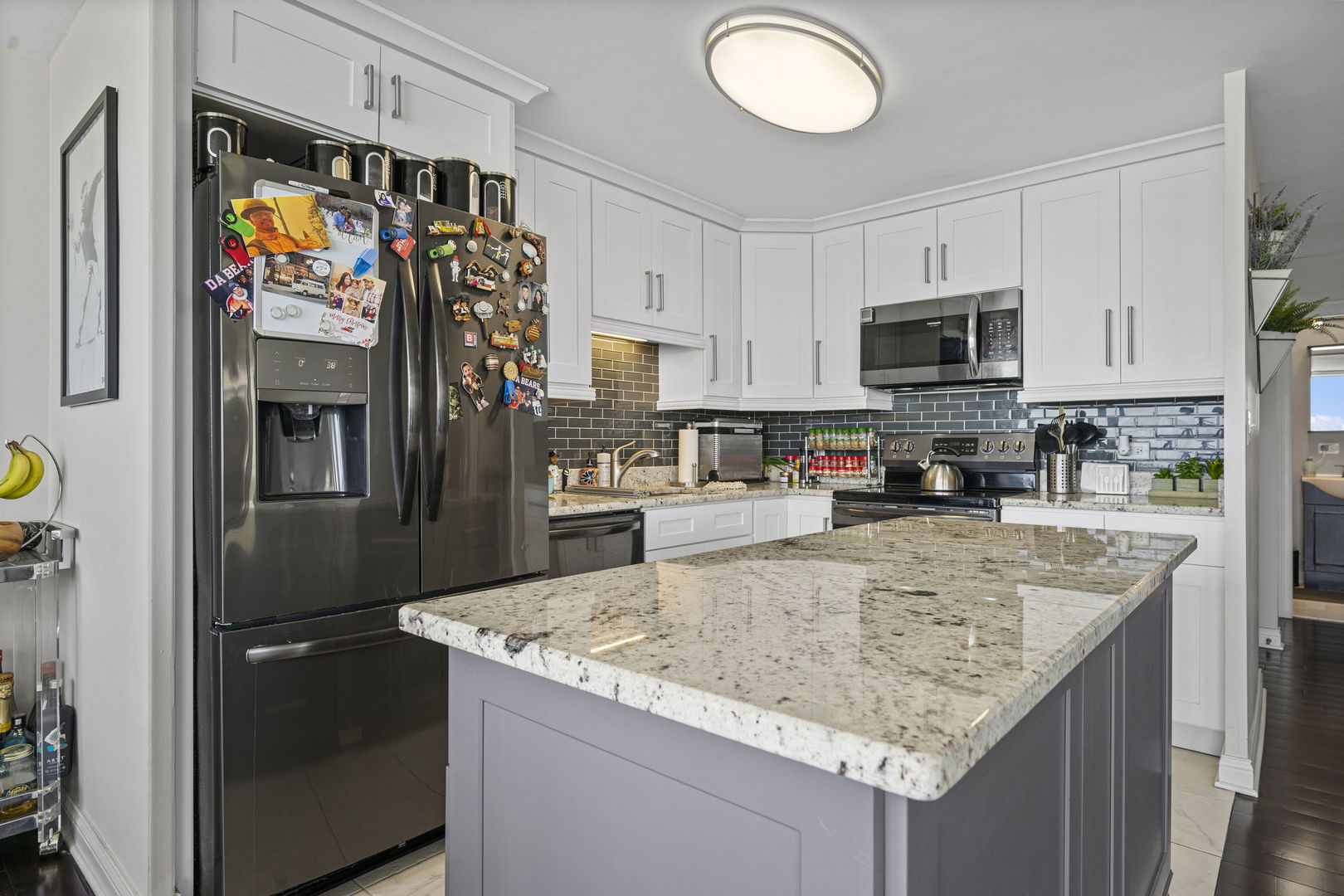 5701 N Sheridan Road Unit: 19T