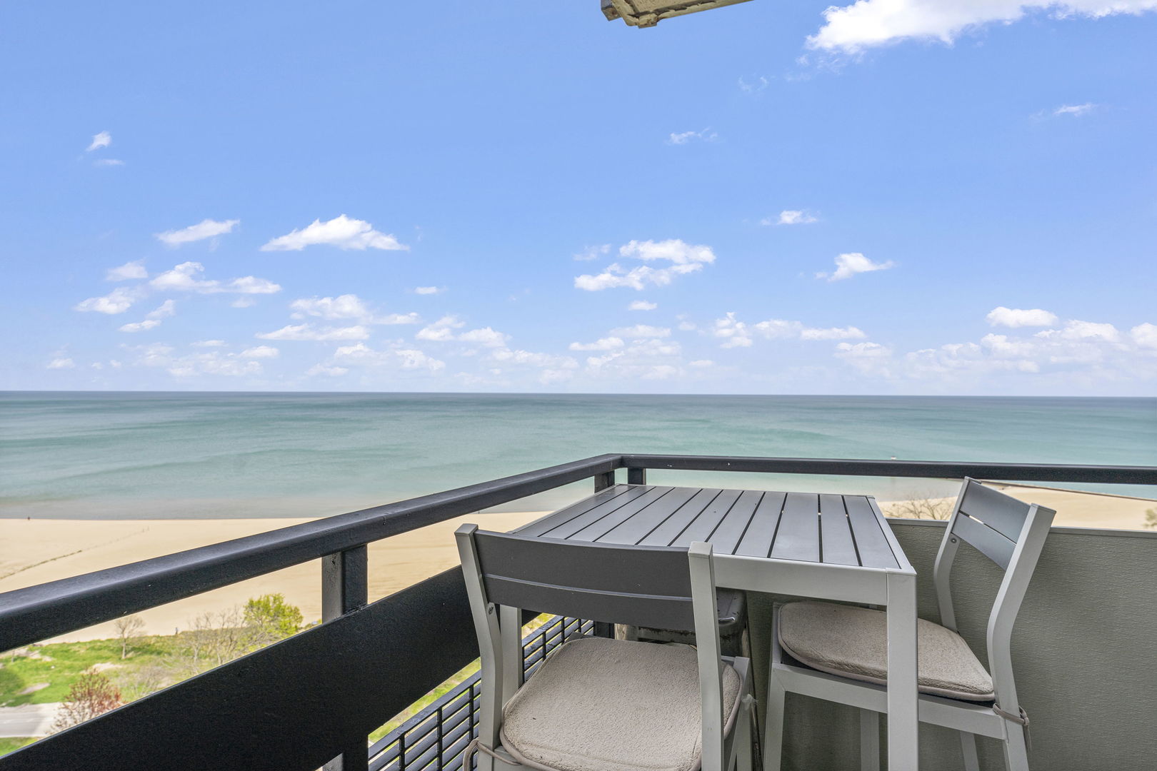 5701 N Sheridan Road Unit: 19T