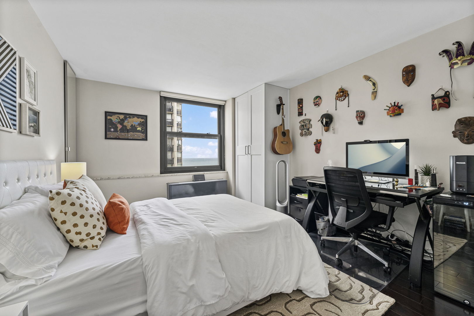 5701 N Sheridan Road Unit: 19T