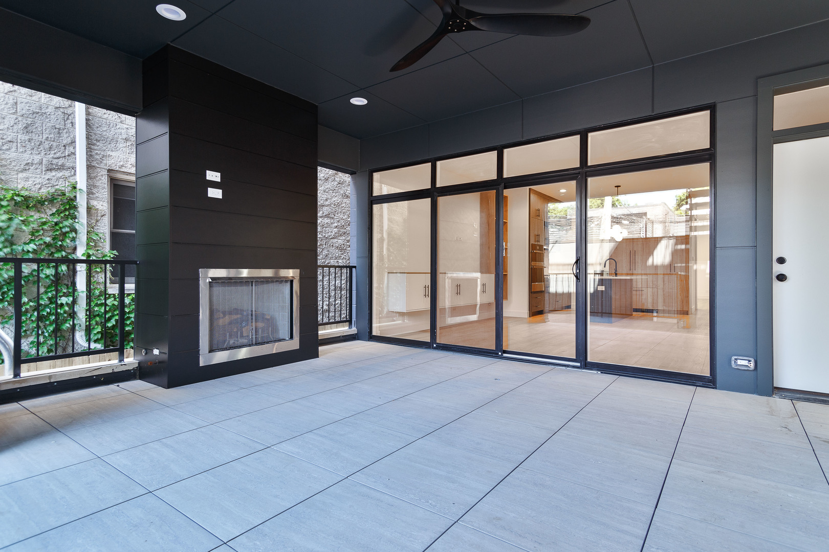 2936 N Damen Avenue Unit: 1