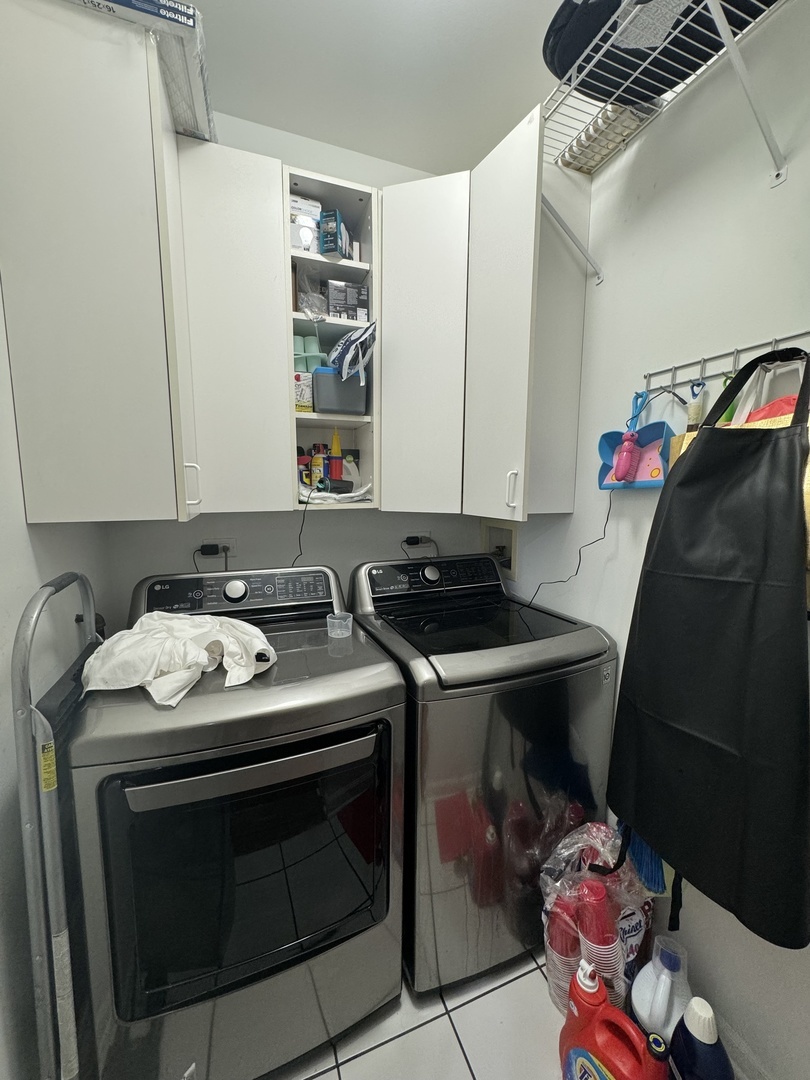 802 W University Lane Unit: 2B