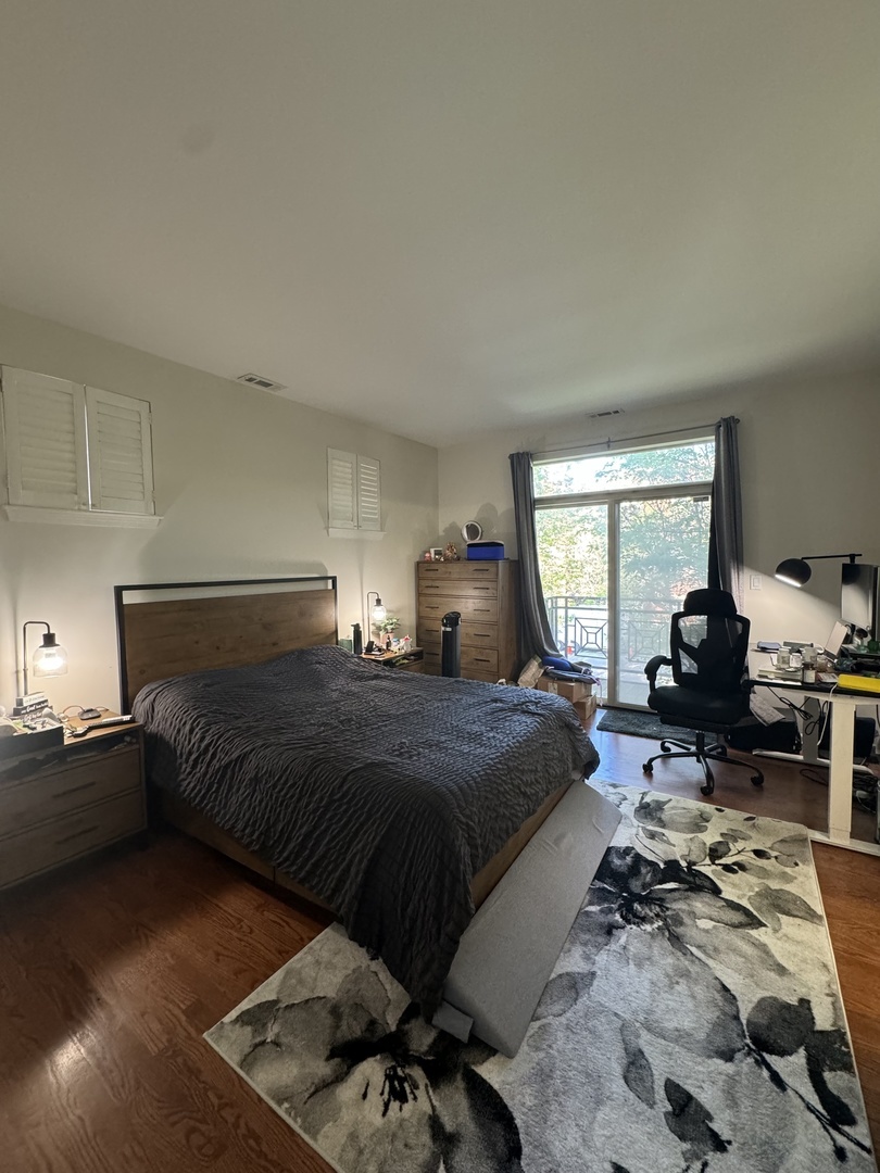 802 W University Lane Unit: 2B