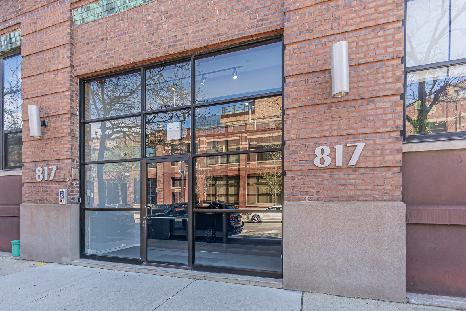 817 W Washington Boulevard Unit: 404