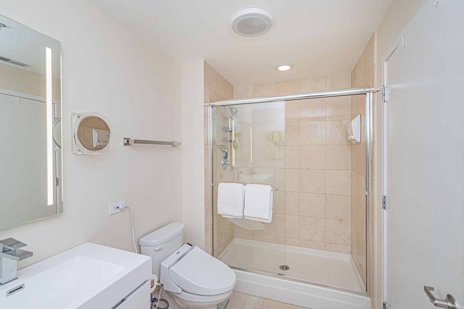 817 W Washington Boulevard Unit: 404