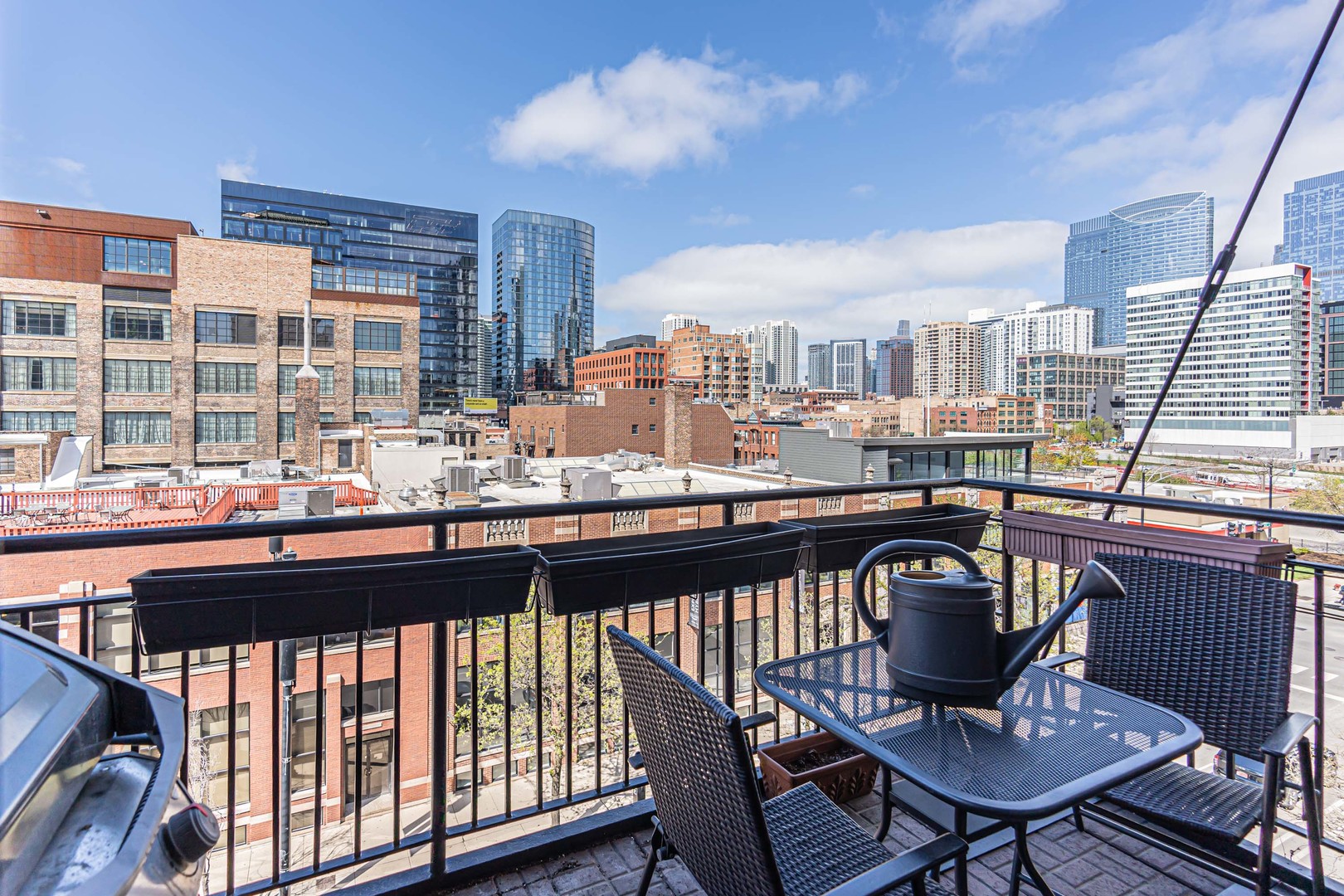 817 W Washington Boulevard Unit: 404