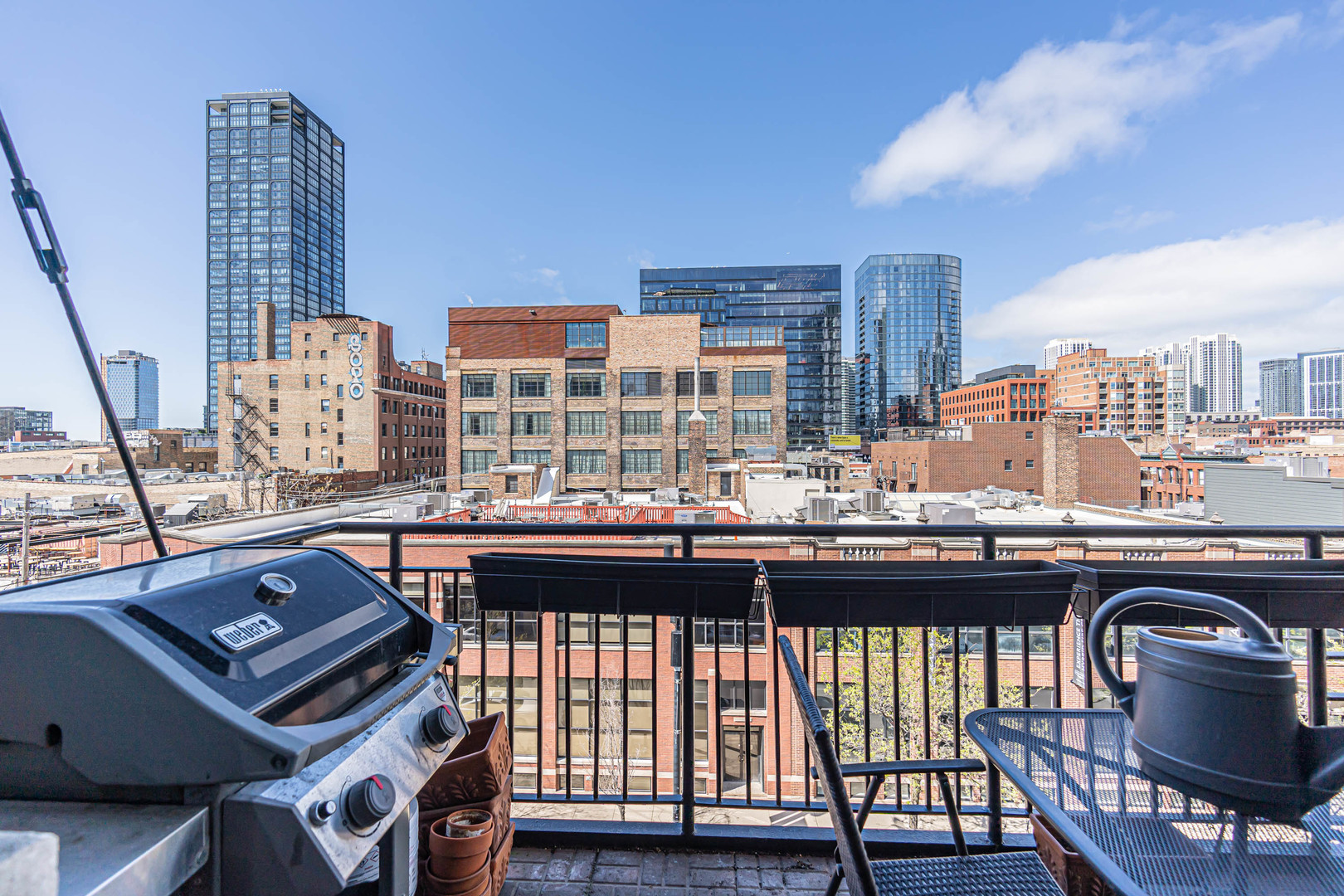 817 W Washington Boulevard Unit: 404