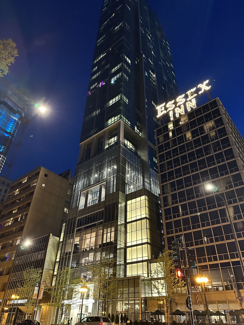 808 S Michigan Avenue Unit: 3901