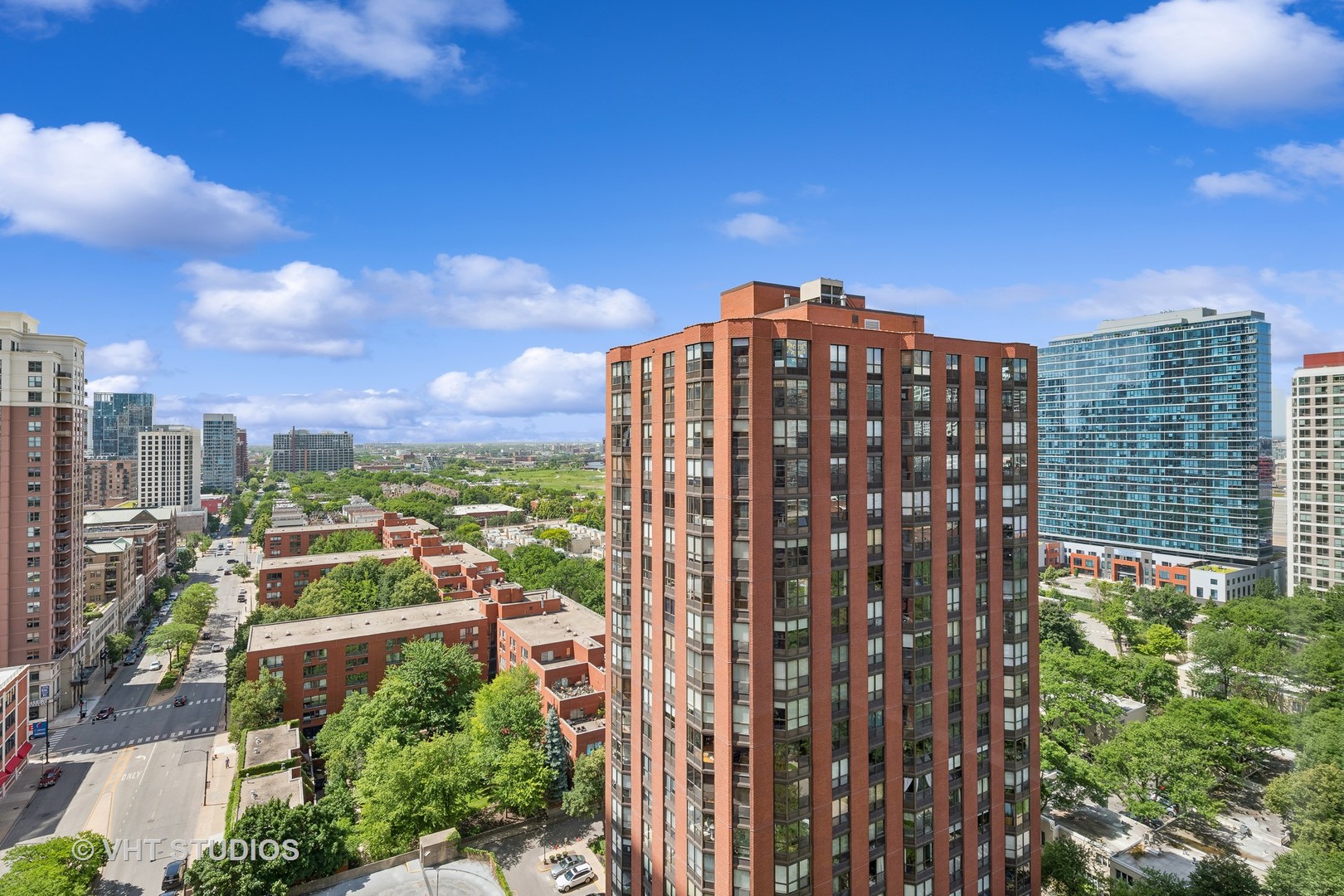 899 S PLYMOUTH Court Unit: 1808