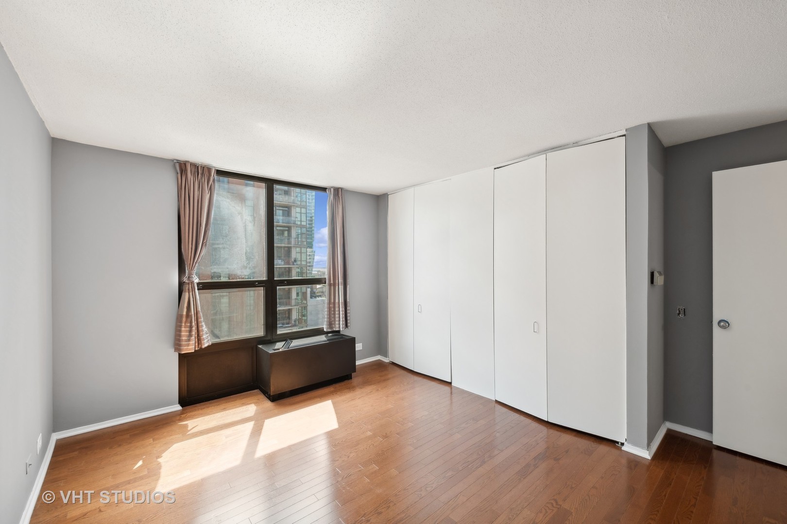 899 S PLYMOUTH Court Unit: 1808