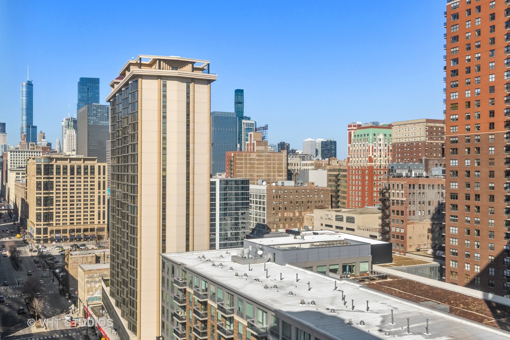 899 S PLYMOUTH Court Unit: 1808