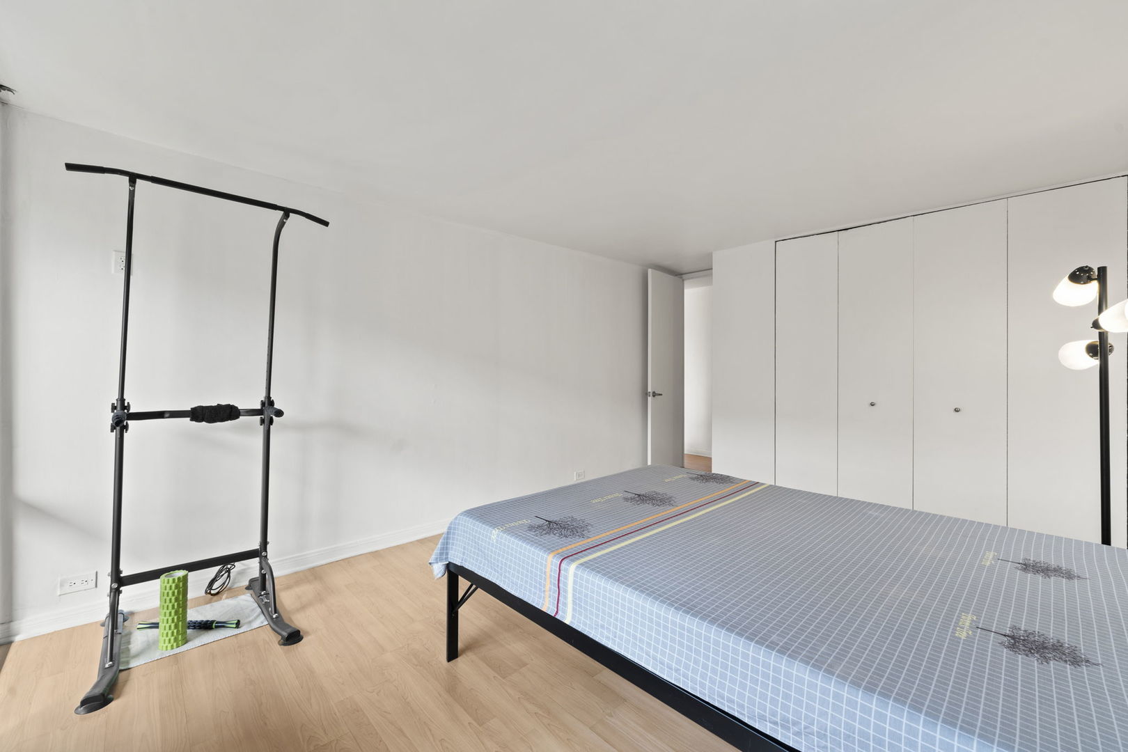 3001 S MICHIGAN Avenue Unit: 303