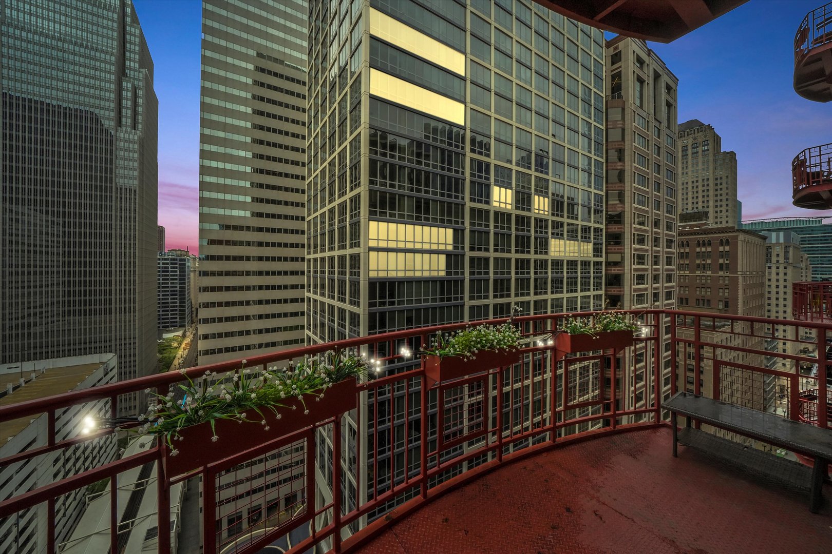 208 W Washington Street Unit: 1911