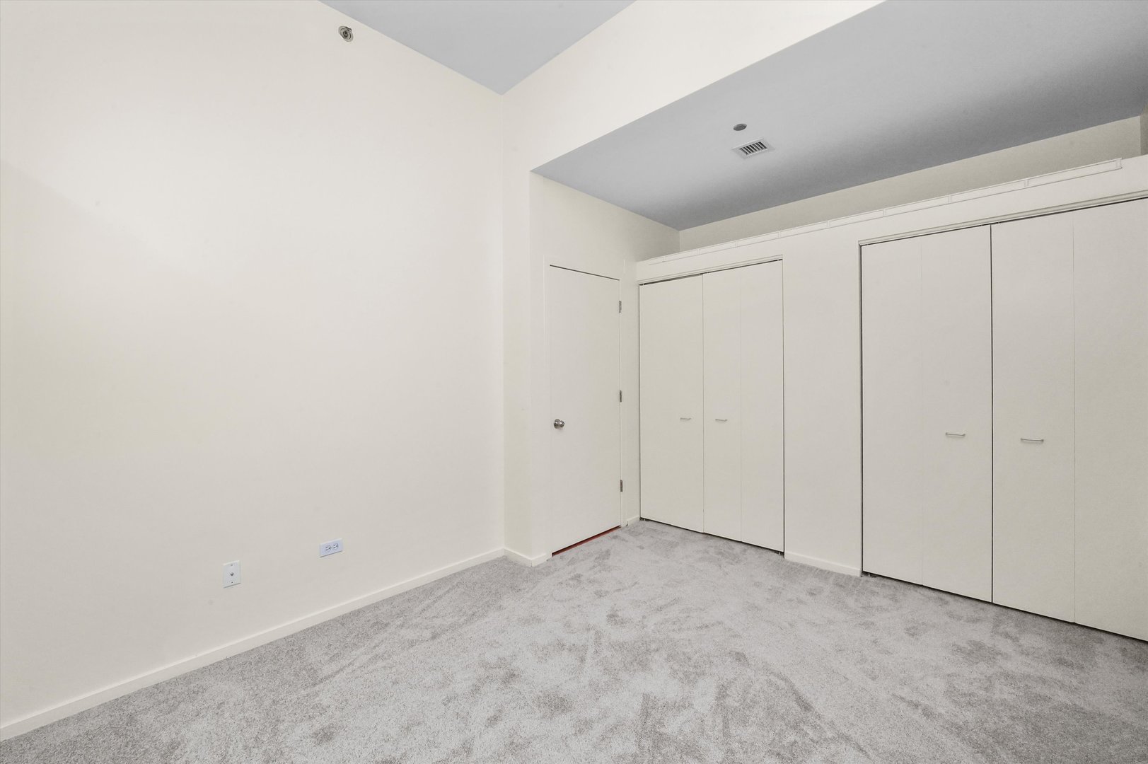 208 W Washington Street Unit: 1911